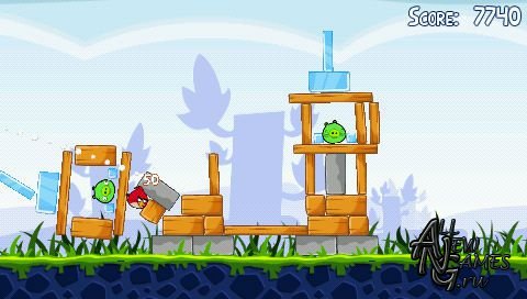 Angry Birds (2011/PSP/ENG)